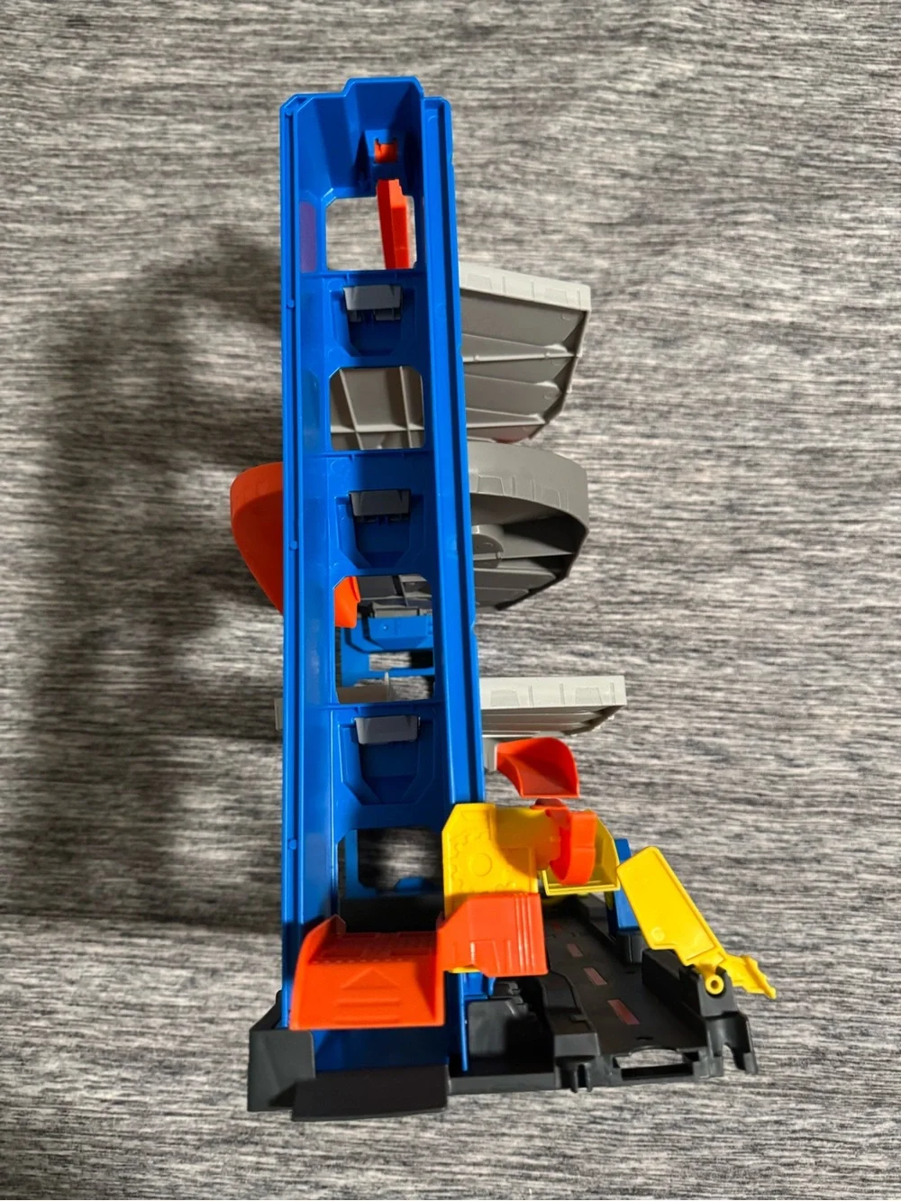 Hot wheels Stunt Garage Playset - Blue and Orange